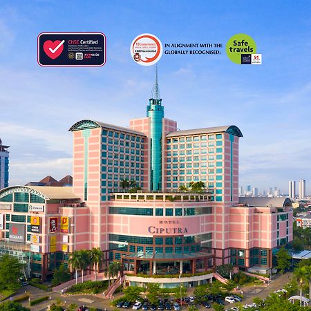 Hotel Ciputra Jakarta Managed By Swiss-Belhotel International מראה חיצוני תמונה