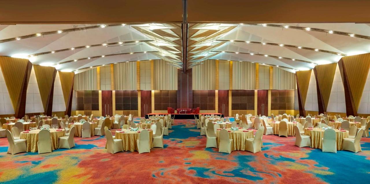 Hotel Ciputra Jakarta Managed By Swiss-Belhotel International מראה חיצוני תמונה