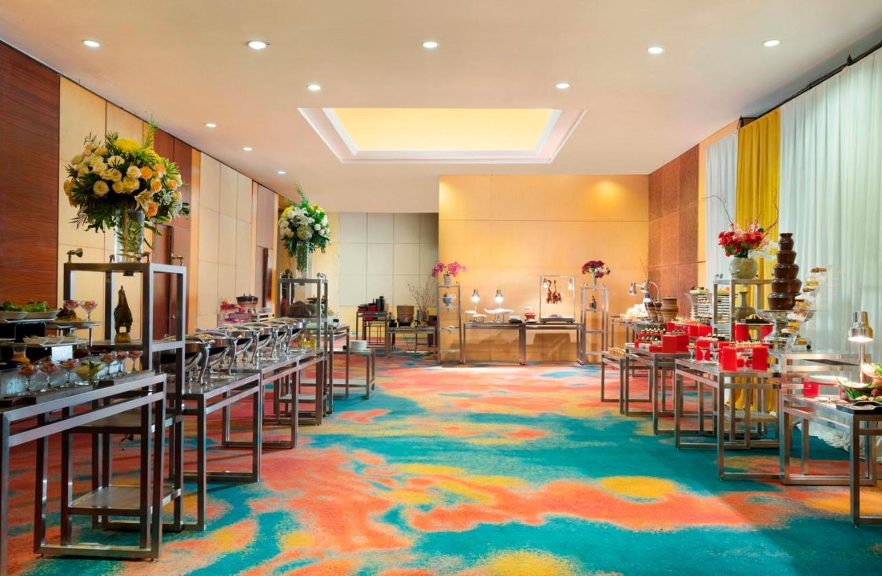 Hotel Ciputra Jakarta Managed By Swiss-Belhotel International מראה חיצוני תמונה
