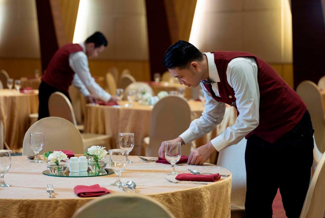 Hotel Ciputra Jakarta Managed By Swiss-Belhotel International מראה חיצוני תמונה