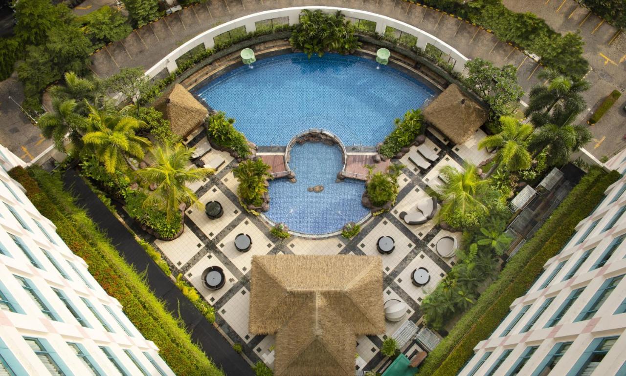 Hotel Ciputra Jakarta Managed By Swiss-Belhotel International מראה חיצוני תמונה